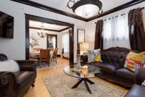 AMAZING TRADITIONAL HOME SOUTH MINNEAPOLIS, Minneapolis